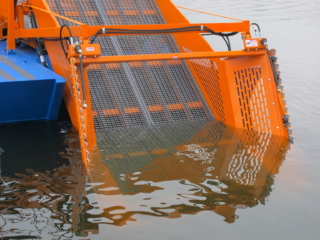 Alphaboats FX7 Waterweed Harvester showing it's 7 Foot Cut